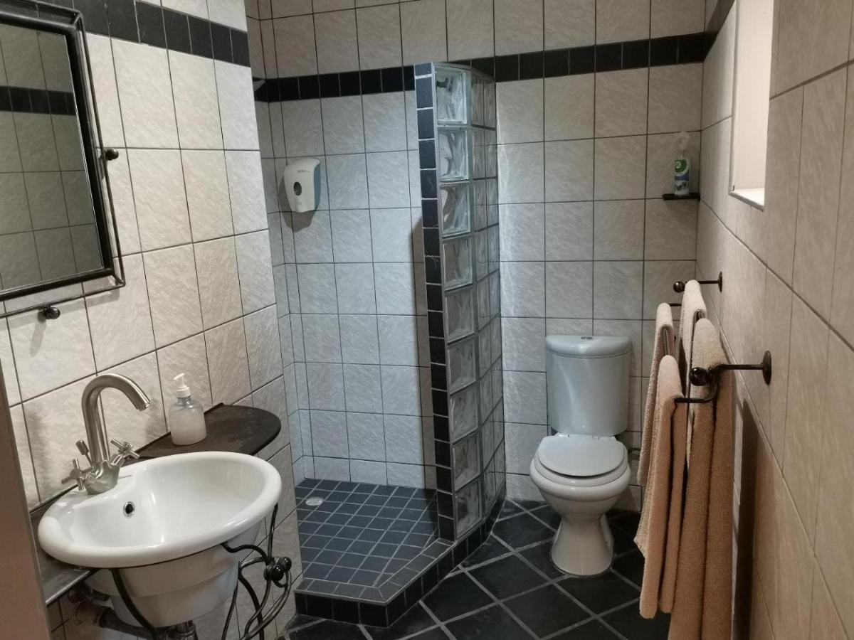 Londiningi Guesthouse Windhuk Zewnętrze zdjęcie
